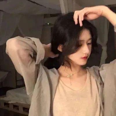 怪物少女妮莫娜